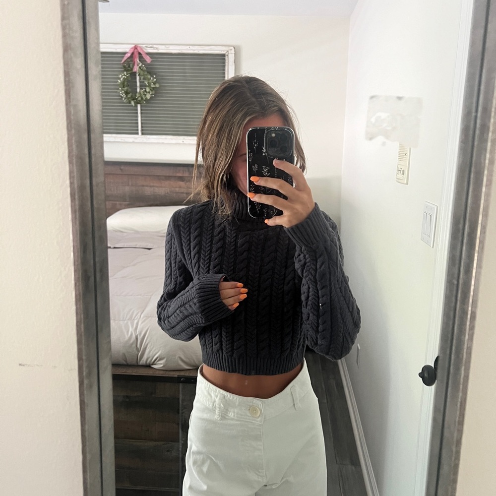 Pacsun Sweater